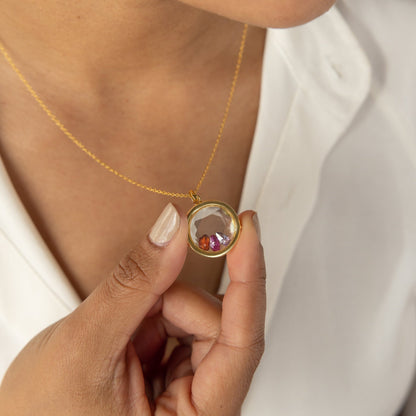 Collares con medallón de cristal