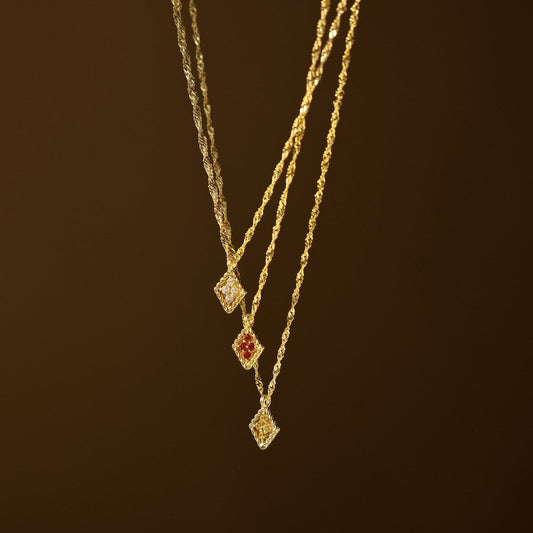 Collar con colgante de diamante y piedra de nacimiento
