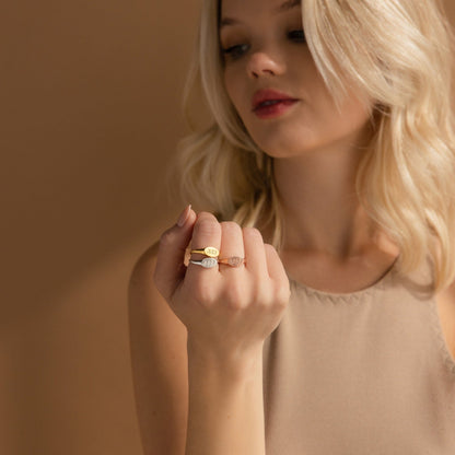 Carrie Signet Ring