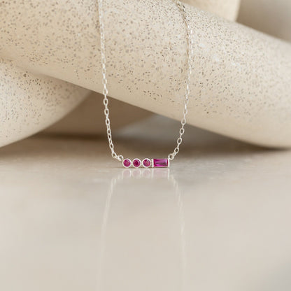 Collar con piedra de nacimiento morse inicial