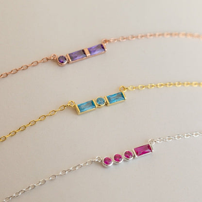 Collar con piedra de nacimiento morse inicial