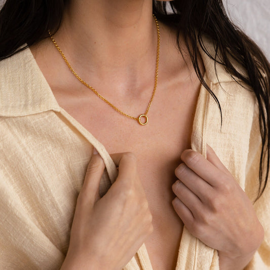Collar con dije circular Rolo
