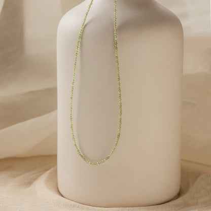 Collar de cuentas verde espuma de mar 