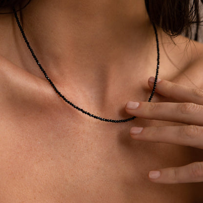 Collar de cuentas Black Abyss 
