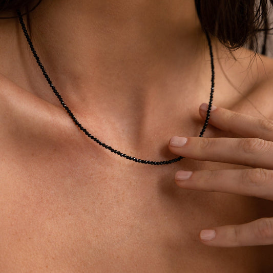 Collar de cuentas Black Abyss 