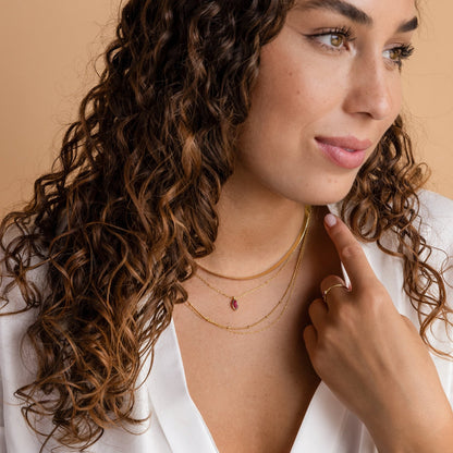 Collar con colgante de piedra de nacimiento de marquesa