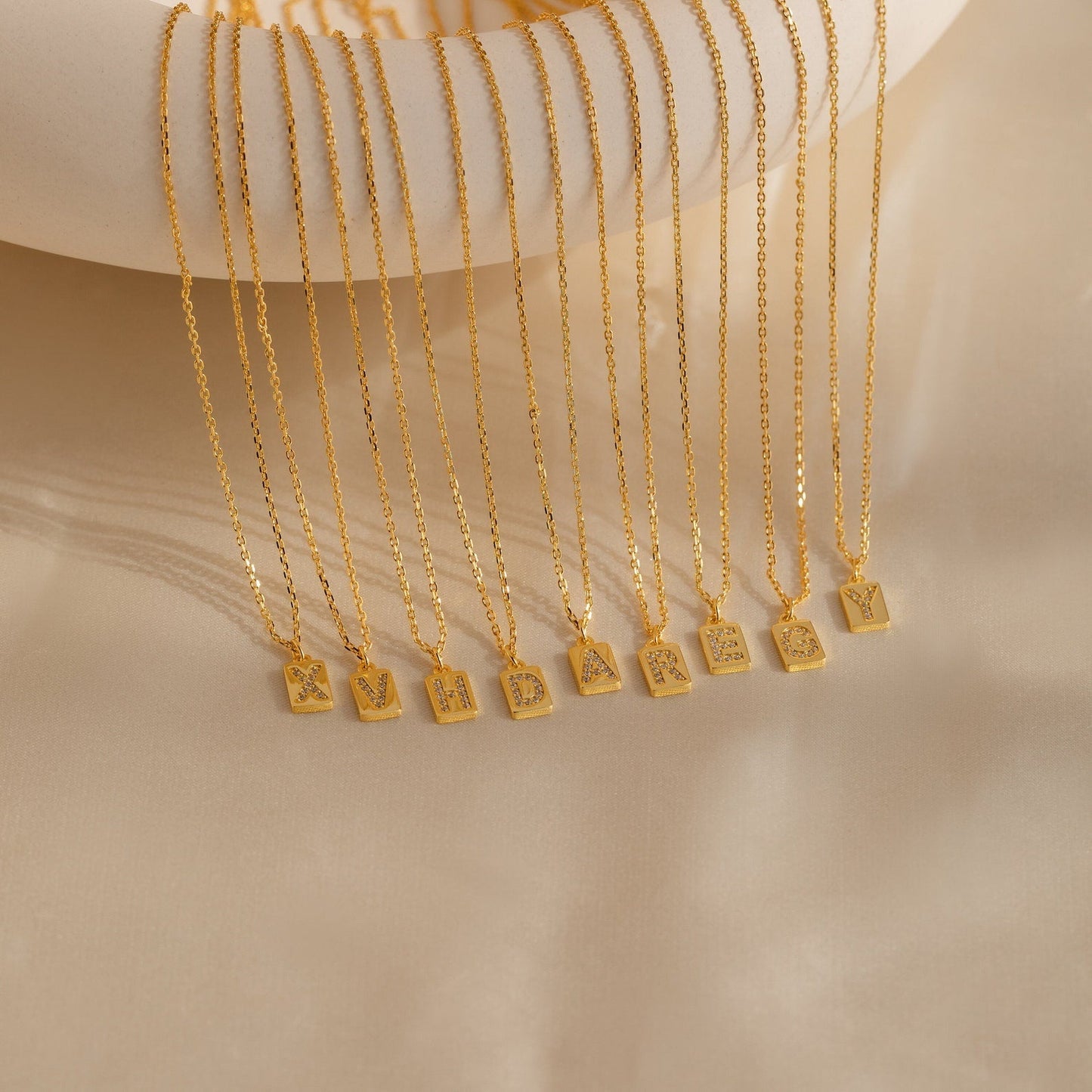 Halskette mit Mini-Pavé-Anhänger