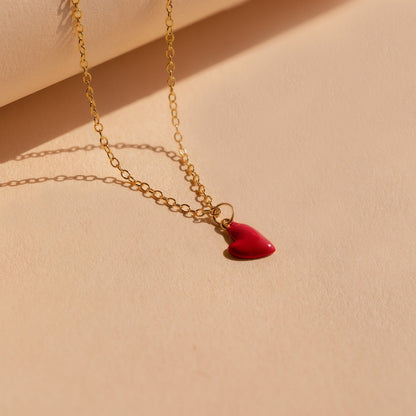 Collar de corazón rojo pequeño