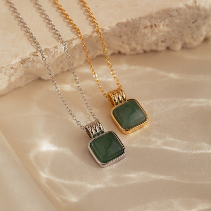 Collar colgante de jade