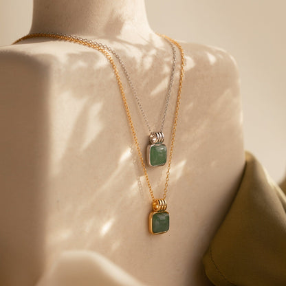 Collar colgante de jade