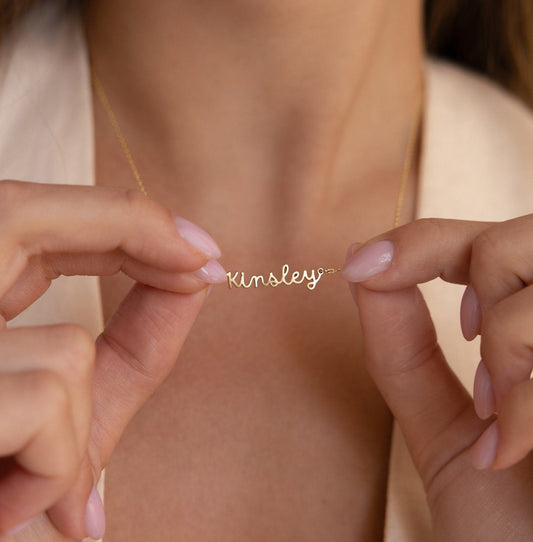 Collar con nombre de Tiny Dream 