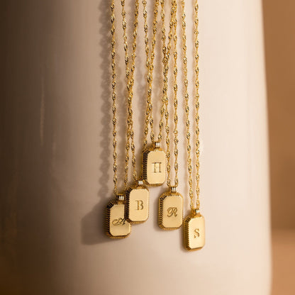 Newsletter Gerippte Initialenkette