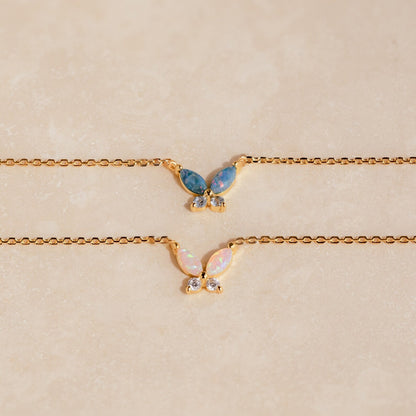 Collar de mariposa de ópalo rosa