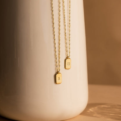 Newsletter Gerippte Initialenkette