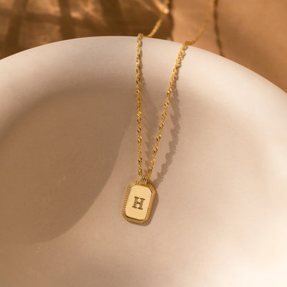 Newsletter Gerippte Initialenkette