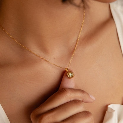 Conjunto de collar con colgante celestial 