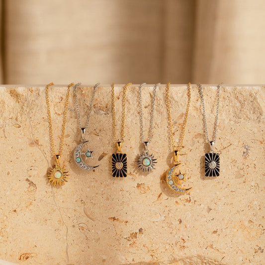 Conjunto de collar con colgante celestial 