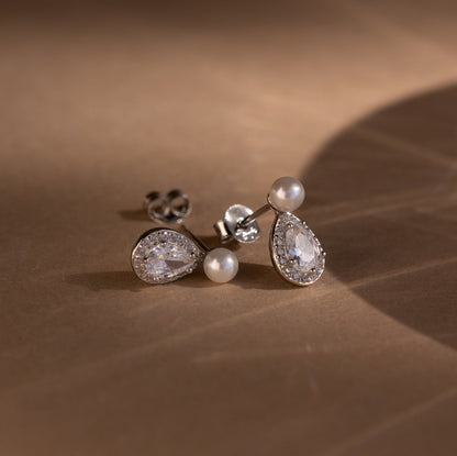 Pendientes de lágrima con perla y diamante
