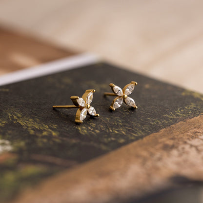 Pendientes de flor de diamante marquesa