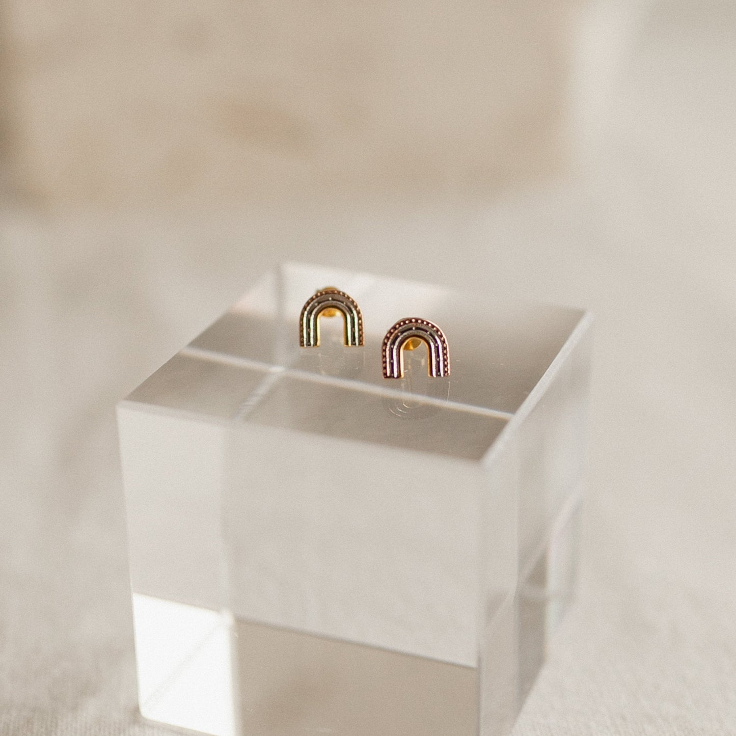 Hope Regenbogen Ohrstecker 