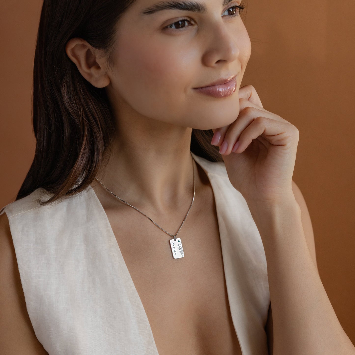 Collar con nombre floral y piedra de nacimiento