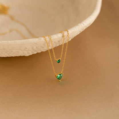 Collar con piedra de nacimiento de corazón