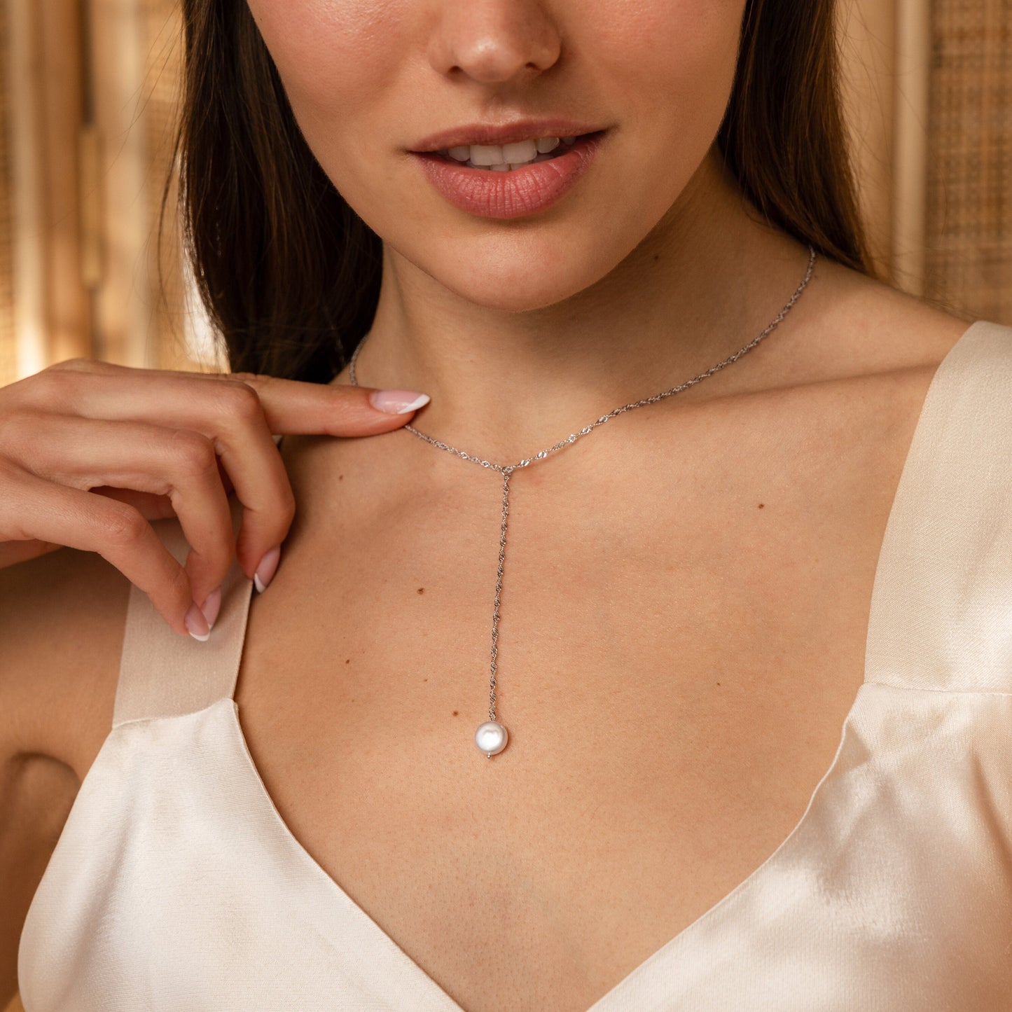Collar de perlas con lazo en Y 