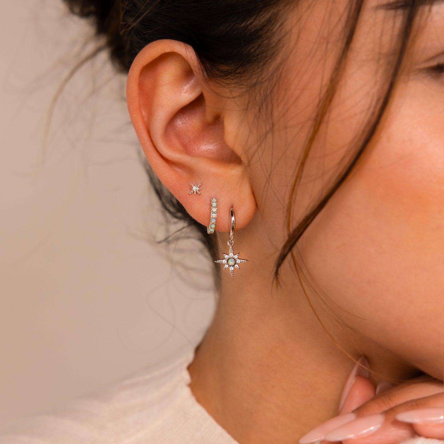 Juego de pendientes con forma de estrella de ópalo 