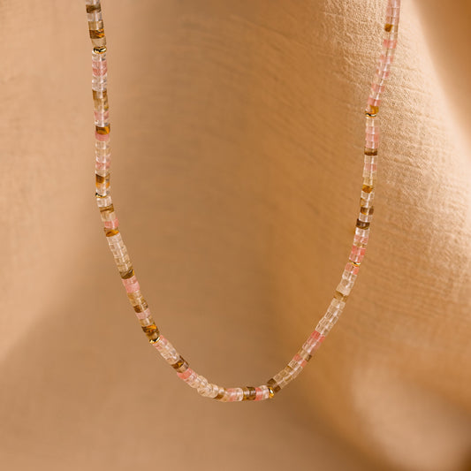 Collar de cuentas de cuarzo rosa 