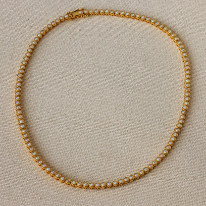 Collar de tenis con bisel de ópalo