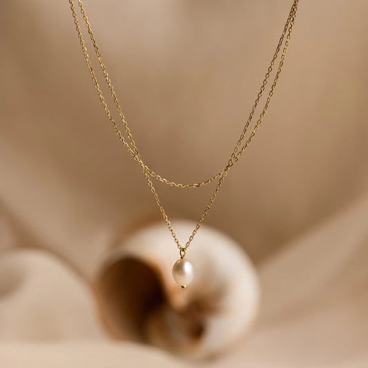Collar de perlas con cadena doble
