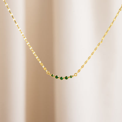 Collar de encaje con piedra de nacimiento