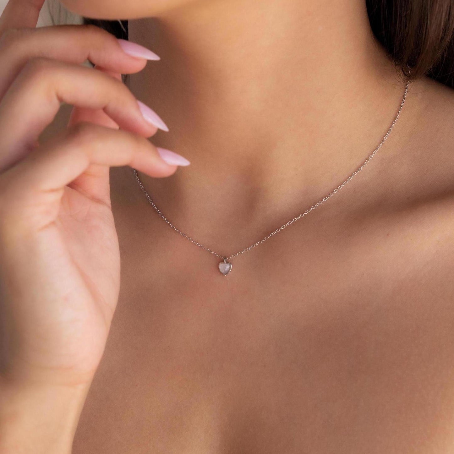 Collar de corazón de cuarzo rosa pequeño