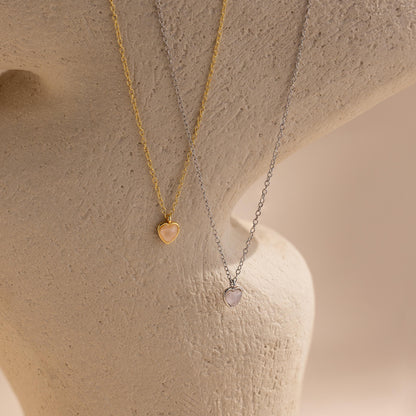 Collar de corazón de cuarzo rosa pequeño