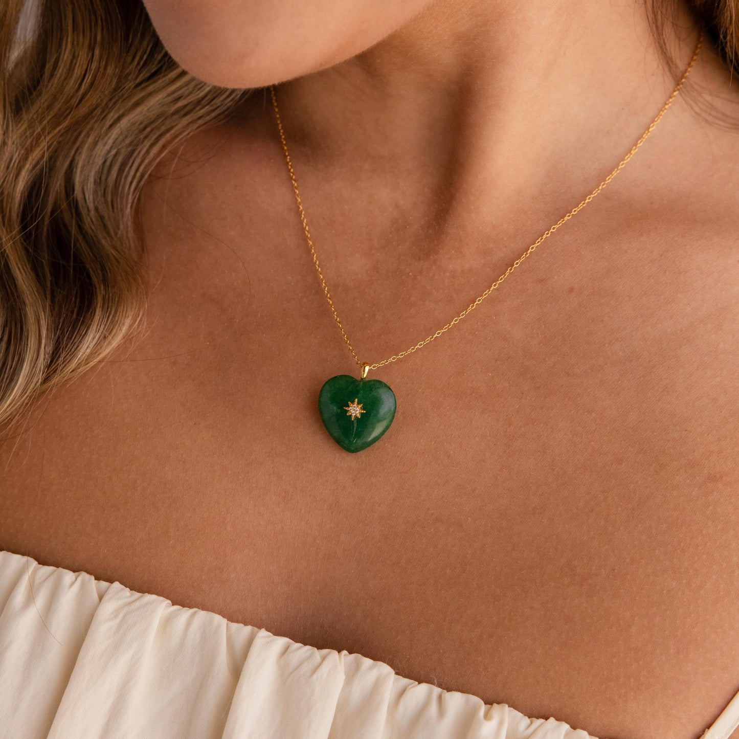 Collar de corazón de jade de la Estrella del Norte 