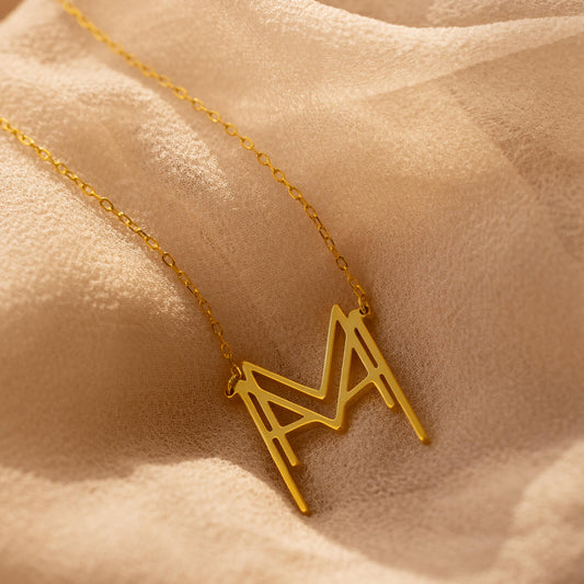 Collar con monograma de nombre moderno