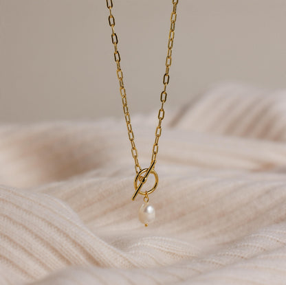 Paperclip Pearl Toggle Necklace