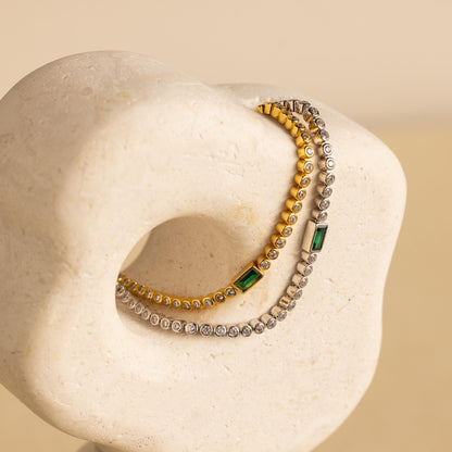 Pulsera de tenis con esmeralda baguette