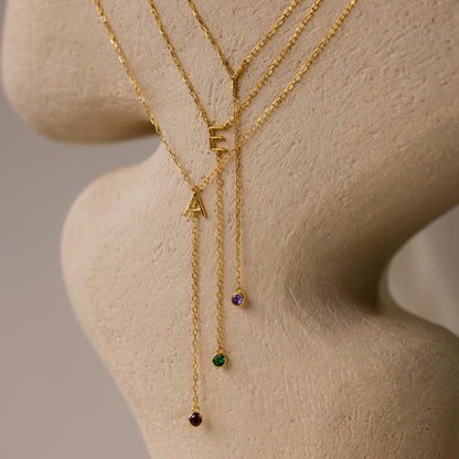 Collar de lazo con piedra de nacimiento inicial