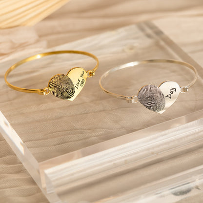 Brazalete de corazón con huella dactilar