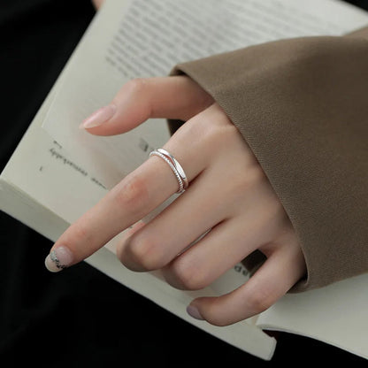 Wavy & Twist Dual-Line Dainty Ring